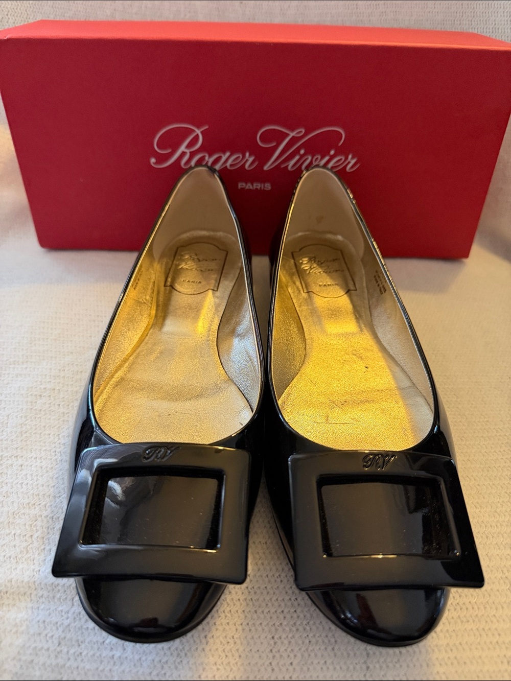 Roger Vivier Black Patent Leather Buckle-Front Flats